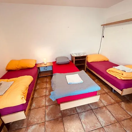 Appartement Studio 3 Lits Simple *